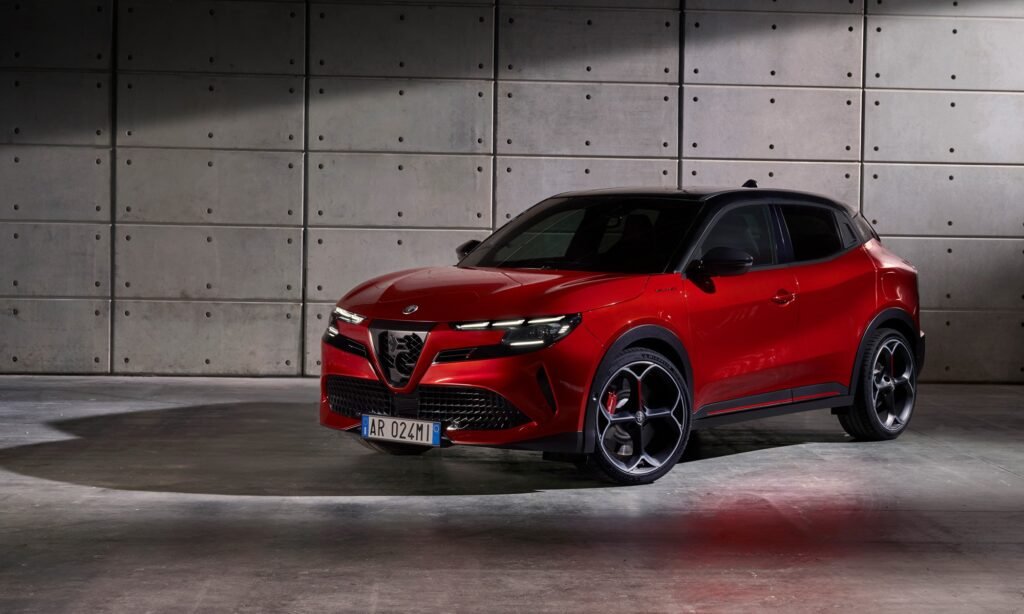 alfa romeo milano ألفا روميو ميلانو